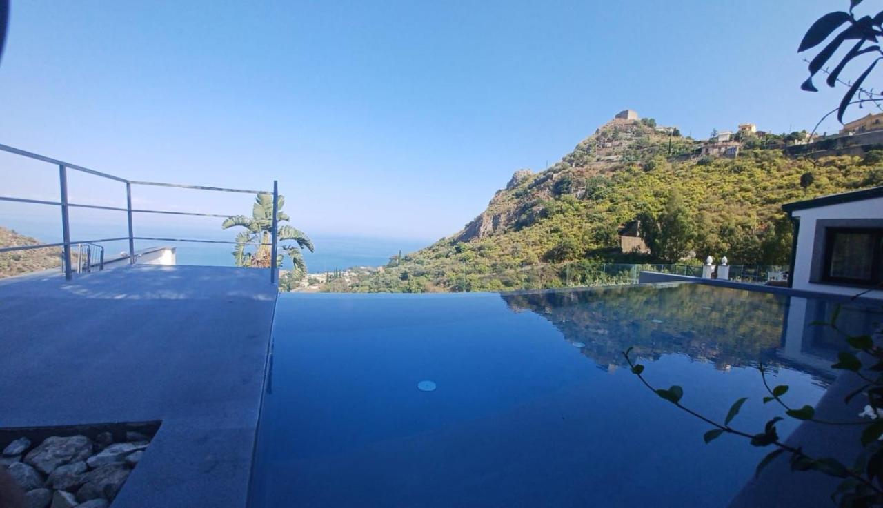 Suite Apartments Branco - Infinity Pool & Sea View - 5 Minuti Dal Centro Taormina Eksteriør bilde